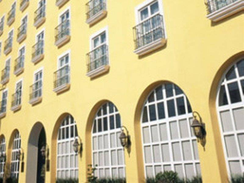 Fiesta Inn Toluca Centro Zewnętrze zdjęcie