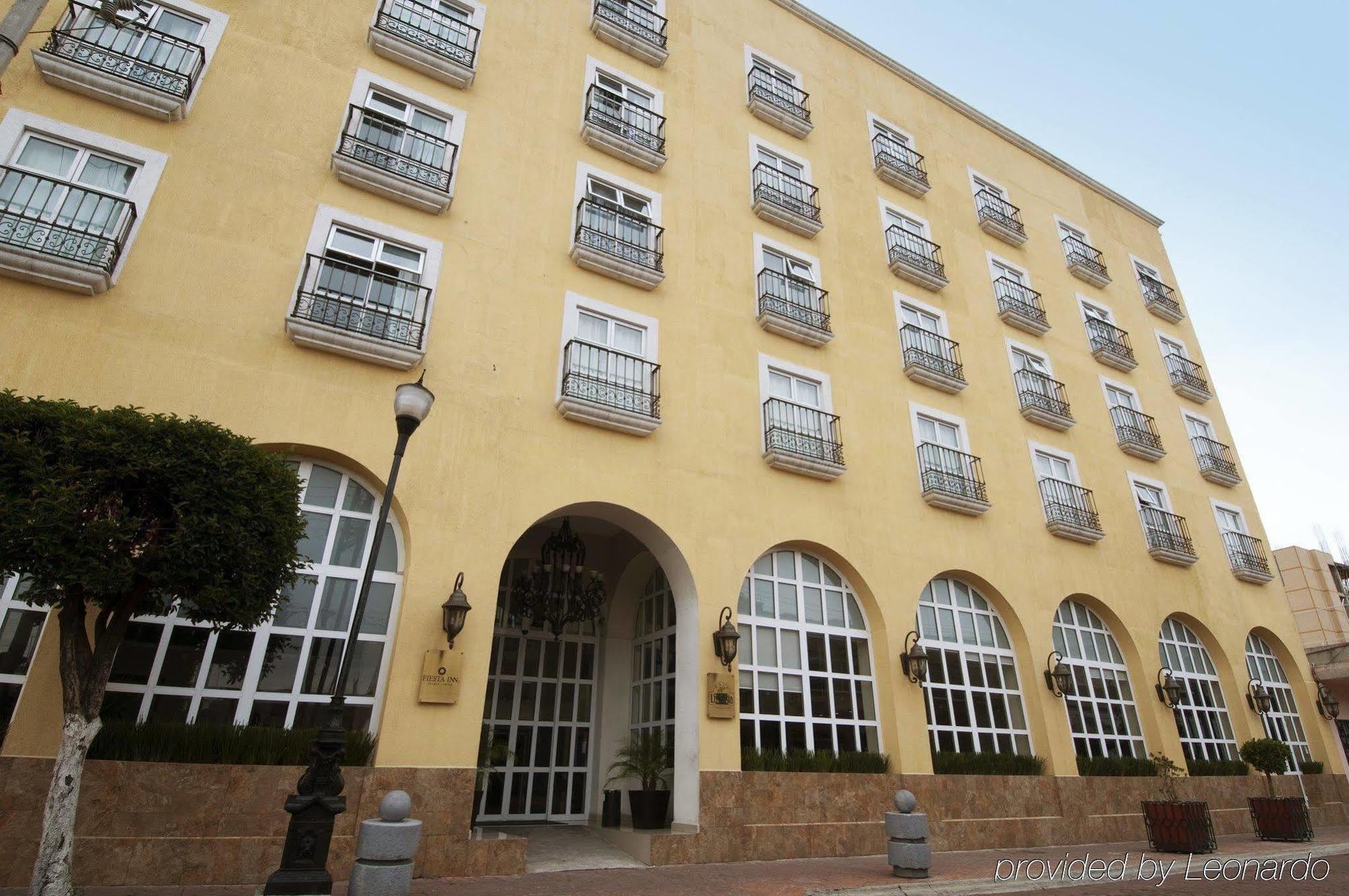 Fiesta Inn Toluca Centro Zewnętrze zdjęcie