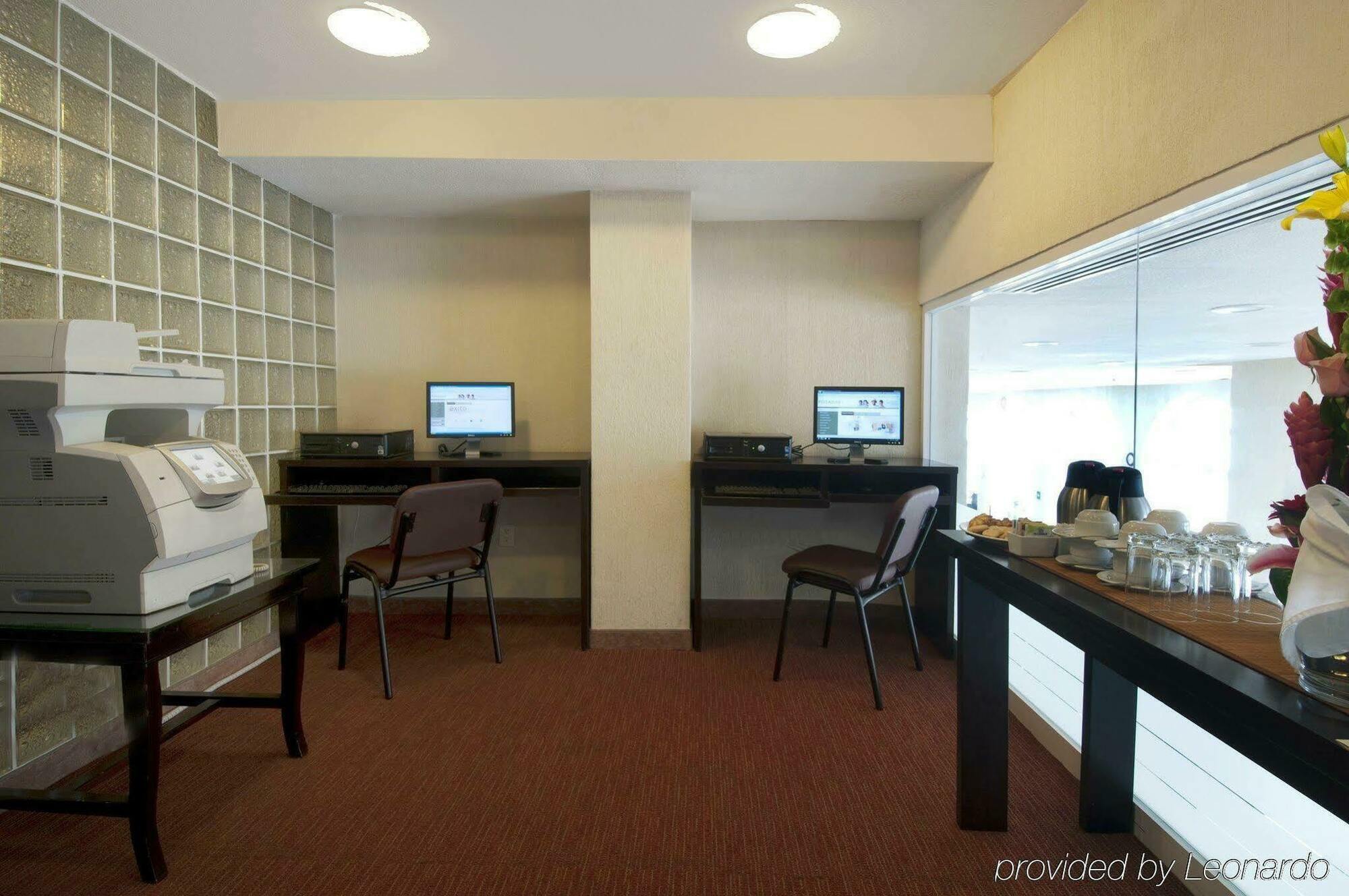 Fiesta Inn Toluca Centro Udogodnienia zdjęcie